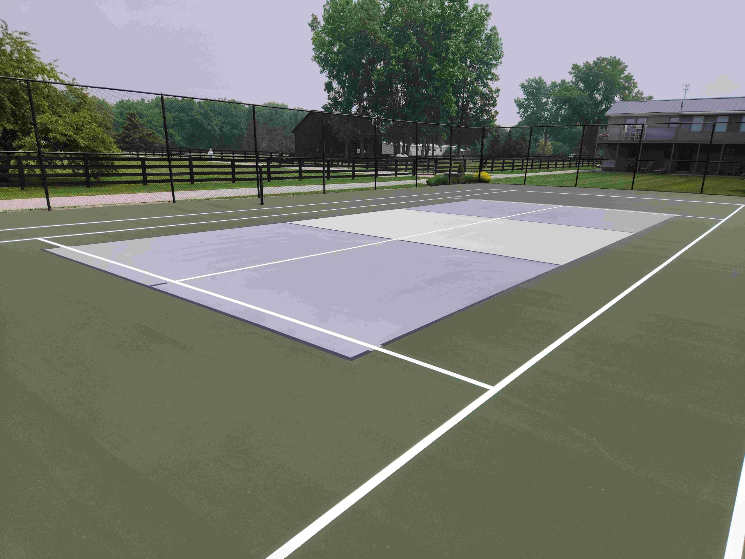 Tennis and pickleball court combination